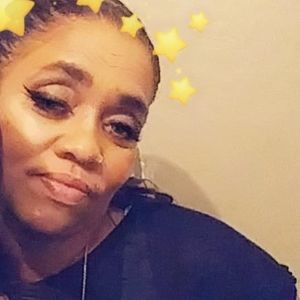 Meet your Posher, Elaine